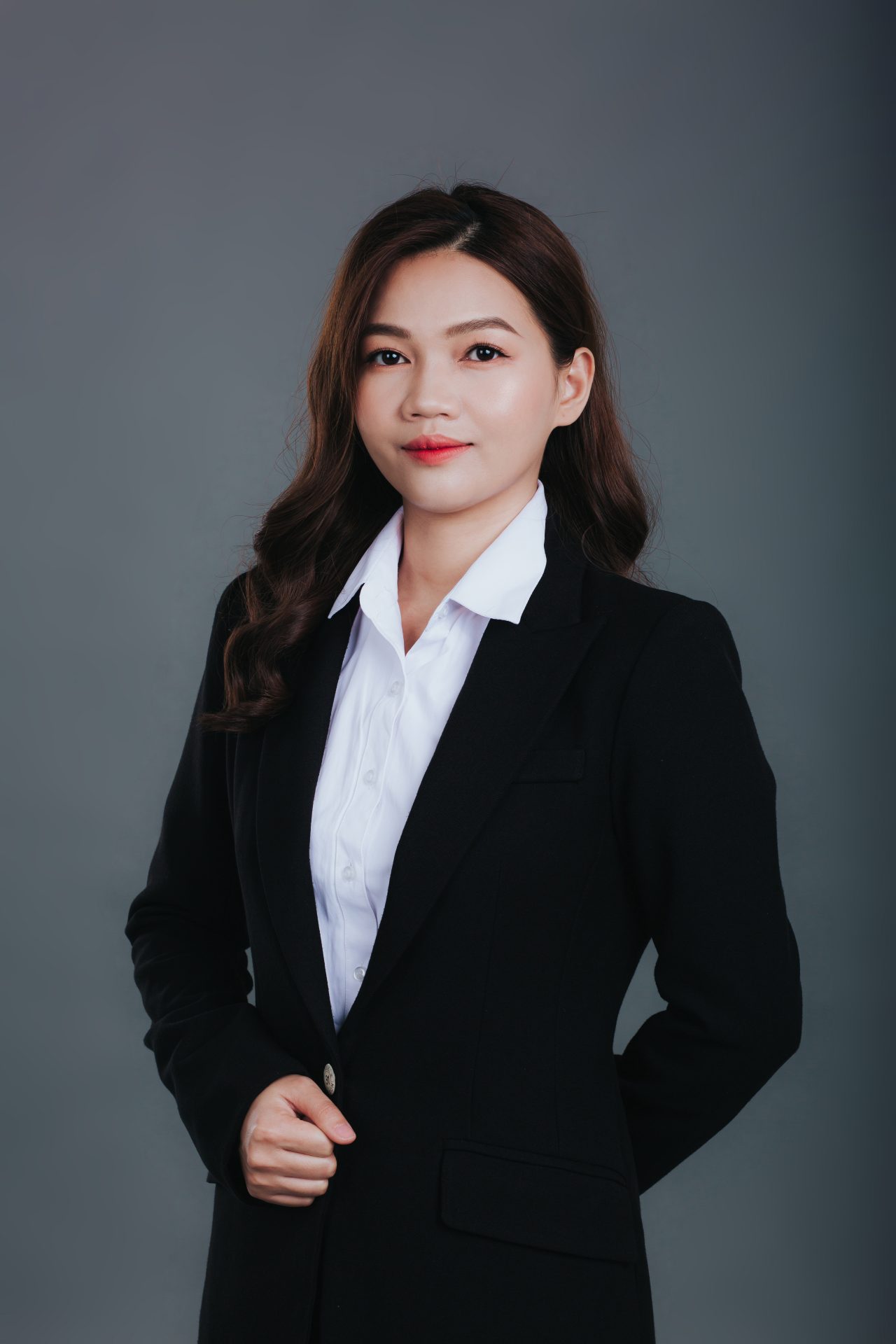 Ms. Thùy Chi