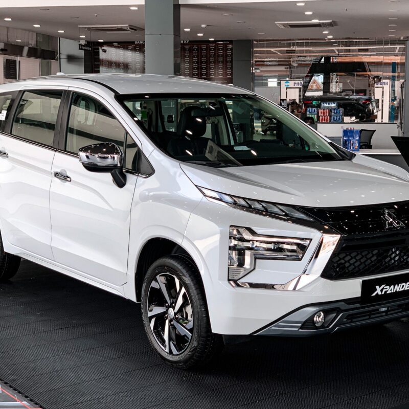 Alternative view of Mitsubishi Xpander
